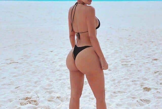kim-kardashian-bikini